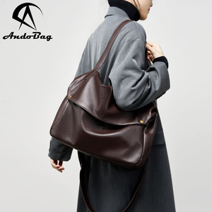Sac fourre-tout d'épaule en cuir de vachette souple Andong pour femme, idéal pour les voyages, le quotidien, le travail, et les sorties en extérieur – Sac bandoulière et sac à main - Product Image 1