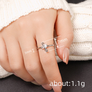 Anello Minimalista con Fiocco e Zirconi per Donne, Gioiello da Dito Classico per Uso Quotidiano - Product Image 2