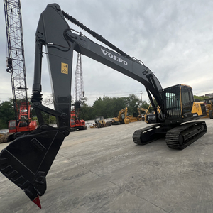 Excavadora de cadenas Volvo EC210 amarilla de uso pesado, capacidad de cazo de 1.3 m, motor de alta eficiencia de 147 HP, 22 toneladas, profundidad de excavación de 5 m - Product Image 1
