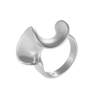 Anneau torsadé géométrique classique en acier inoxydable plaqué or 18 carats
