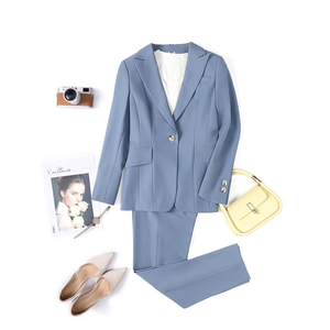Ensemble de costume professionnel élégant pour femme, blazer et pantalon formel pour le bureau, avec décoration boutonnée, idéal pour le travail et les entretiens - Product Image 3
