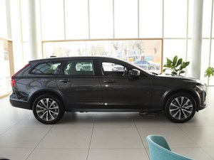 Volvo <span class=keywords><strong>V90</strong></span> Cross Country B5 <span class=keywords><strong>Station</strong></span> <span class=keywords><strong>Wagon</strong></span> 2.0T 184kW 8AT Importé, Grand Coffre, Véhicule Crossover Familial d'Aventure - Product Image 3