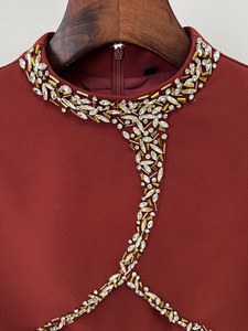 Bettergirl 2025 Autunno Inverno Nuovo <span class=keywords><strong>Abito</strong></span> <span class=keywords><strong>Lungo</strong></span> <span class=keywords><strong>con</strong></span> <span class=keywords><strong>Maniche</strong></span> <span class=keywords><strong>a</strong></span> <span class=keywords><strong>Pipistrello</strong></span> Decorato <span class=keywords><strong>con</strong></span> Perline e Diamanti - Product Image 4