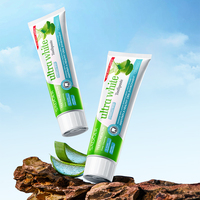 Dentifrice SADOER OEM à l'Aloe Vera Ultra Blanc 100g Marque Blanche Nettoyage en Profondeur Élimine les Taches Blanchit les Dents Haleine Fraîche Soin des Gencives