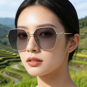 Nuevas Gafas de Sol Polarizadas con Marco Cuadrado para Mujer, con Pedrería, Protección UV400, Lentes TAC, Marco de Metal y Plástico, Estilo Urbano - Product Image 2