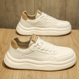 <span class=keywords><strong>Scarpe</strong></span> da uomo autunnali 2025: Nuove sneakers casual da corsa con rialzo, stile coreano, alla moda per studenti, con suola spessa in mesh, bianche e di tendenza - Product Image 6