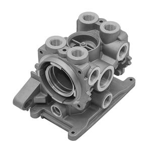 Conjunto de Admisión Impreso en 3D de Acero Inoxidable SLM con Aspecto de Billet de Precisión y Canales de Combustible Integrados - Product Image 3