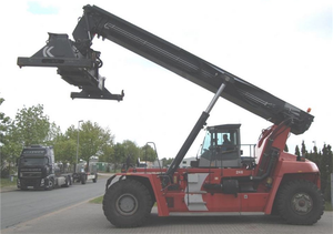 เครื่องยกท่าเรือและตู้คอนเทนเนอร์คาลมาร์ Srsc45c23 TFC45 DRF450รถยก278สแต็ก - Product Image 6