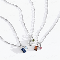 Collier personnalisé en argent sterling 925 plaqué or 14 carats avec deux pierres CZ, pendentif délicat en émeraude taille brillant pour femme