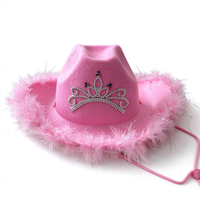 Chapeau de cowboy glamour à bord large avec garniture en plumes et couronne en strass pour femme, idéal pour enterrement de vie de jeune fille, carnaval, scène, festival, défilé