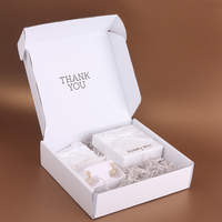 Großhandel Luxus benutzer definierte Logo weiß falten flachen Schmuck Versand Verpackung Papier Mailbox für Geschenk