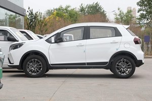 Offre Spéciale Livan X3 PRO 1.5L CVT Petit SUV LHD Essence Traction Avant Véhicule Familial pour Trajets Quotidiens Norme Euro VI Phares LED - Product Image 3