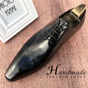 Chaussures habillées en cuir véritable faites à la main pour hommes, style britannique, à bout pointu, à lacets, avec motif brodé - Product Image 3