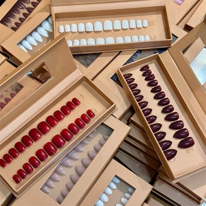 Fournisseur vente en gros d'ongles 24 pièces de bouts d'ongles courts et ronds en couleur unie, <span class=keywords><strong>art</strong></span> simple et minimaliste, acrylique à presser sur les ongles - Product Image 6