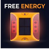 Marqueur de chaussée solaire rechargeable NiMH à clignotement continu IP68 pour routes courbes, directement de l'usine