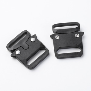 Correa de Hebilla Jiuyuan, Accesorio de Cinta de 32 mm de Diámetro Interior, Plástico Ajustable, para Mochilas y Uso en Exteriores - Product Image 1