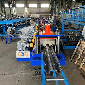 Горячая распродажа: Автоматический станок для производства дорожных стальных ограждений (двухволновых) с ПЛК, сенсорным экраном и редуктором - Product Image 1