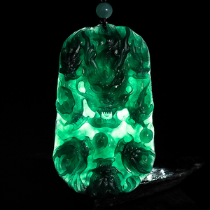 Pendentif impérial de type Linglong en jade véritable naturel bleu eau, jade de qualité glace, dragon du zodiaque, pendentif pour homme. - Product Image 2