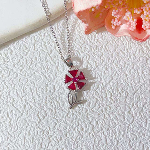 Diseño de joyería de moda Mujeres 18K chapado en oro corazón hoja circón colgante collar textura flor colgante collar - Product Image 2