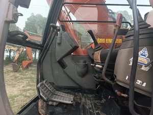 Excavatrice Hitachi Zx135 d'occasion en bon état à vendre Excavatrice Hitachi d'occasion de 13 tonnes - Product Image 4