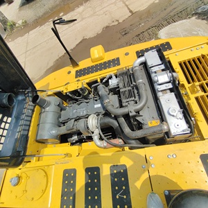 Excavatrice sur chenilles d'occasion Komatsu PC200-8 du Japon, modèle 2023, poids opérationnel de 20 tonnes, moteur japonais d'origine, super performances - Product Image 5