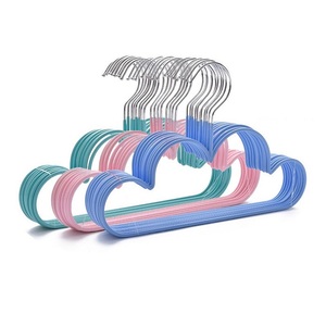Cintres en métal enduits de PVC durables pour bébés en forme de <span class=keywords><strong>nuage</strong></span> en fil métallique pour enfants séchage de tissu bébé manteau pantalon <span class=keywords><strong>cintre</strong></span> - Product Image 1