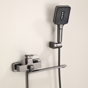 Pommeau de <span class=keywords><strong>Douche</strong></span> en Laiton Haute Pression à Faible Débit, Réglable, avec <span class=keywords><strong>Tuyau</strong></span>, Fonction Pluie, Anti-Colmatage, Auto-Nettoyant, Chromé Noir, pour Usage Hôtelier - Product Image 1