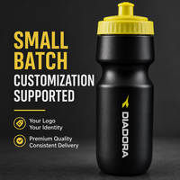 Bouteille d'eau de cyclisme en plastique PE de qualité alimentaire, anti-fuite, logo personnalisable, 650 ml, bouteille de sport portable à presser pour vélo