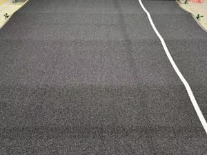 Césped Artificial Sintético de Alta Gama y Durabilidad de 13 mm de Color Negro para Pista de Pádel Interior G13-BL - Product Image 2