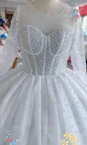 Vestido de novia de lujo africano personalizado 2026, vestido de baile con cuentas de perlas cosidas a mano con tren de <span class=keywords><strong>catedral</strong></span>, falda hinchada voluminosa - Product Image 3