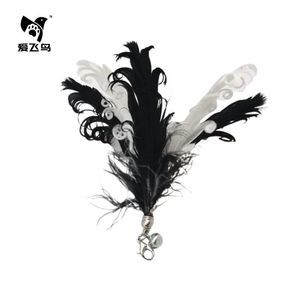 Jouet pour chat en plumes de fabrication artisanale avec têtes interchangeables, plumes colorées et réalistes, jouet interactif pour animaux de compagnie - Product Image 4
