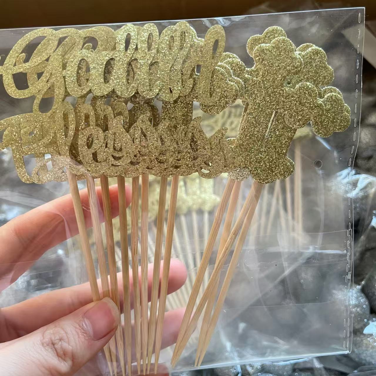 01 gold