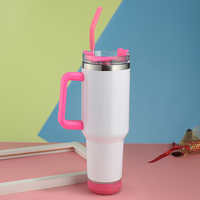 2026 Emerit Grosir Logo Kustom Terlaris 40oz Cangkir Mobil Sublimasi Kosong Tumbler Mug Perjalanan dengan Speaker Bluetooth Nirkabel