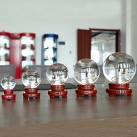 Petit pont en gros accessoires décoratifs de bureau à domicile K9 boule de cristal ornement de lumière colorée mascotte en cristal sculpté