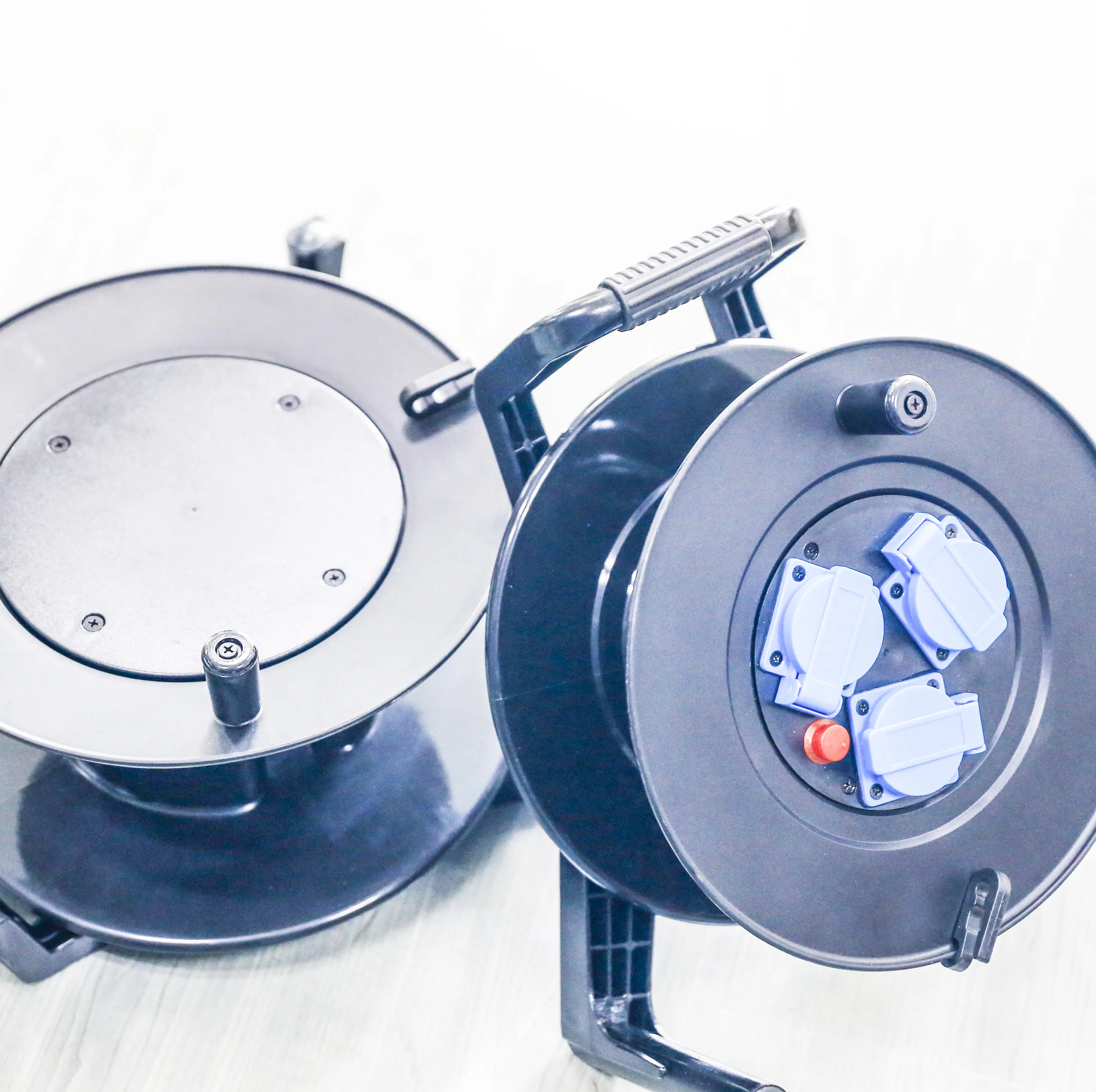 CR-066 Industrial Equipment Application Automatic retractable cable reel,electrical extension cords