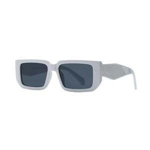 Gafas de Sol Unisex Modernas Europeas Americanas, Nuevas con Protección Anti-UV400, Modelo Clásico y Moderno BSM 2012, Montura de PC - Product Image 3