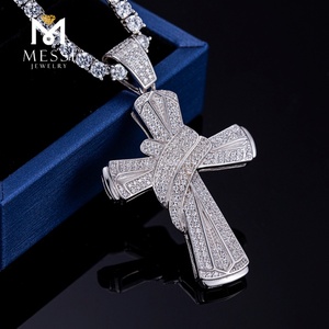 Collar de Plata de Ley 925 con Cruz de Circonita Micro Pavé de Messi Jewelry para Hombre - Product Image 2