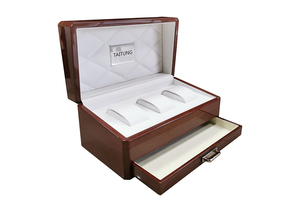 Cajas expositoras rectangulares para relojes con laca, para tres relojes, precio bajo, muestra gratuita. - Product Image 5