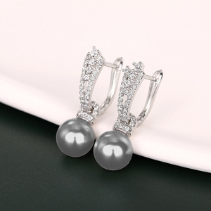 Orecchini a Clip Effetto Perla Vintage per Donne, Eleganti Gioielli per Orecchie in Stile Francese alla Moda - Product Image 5