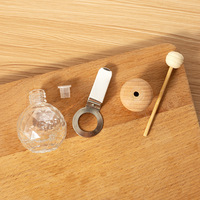 Bouteille de désodorisant vide de 10ml avec bâton en bois et sortie d'agrafe d'évent diffuseur d'huile essentielle d'aromathérapie bouteille en verre de parfum de voiture