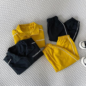 Completo Sportivo Primaverile per Bambini con Zip, Abbigliamento Streetwear per Bambini, Tuta Sportiva Antivento con Strisce Laterali per Neonati e Bambini - Product Image 3