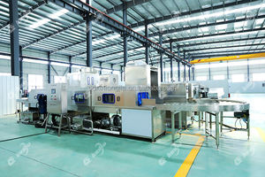 Machine <span class=keywords><strong>de</strong></span> nettoyage <span class=keywords><strong>de</strong></span> bacs à ordures, <span class=keywords><strong>de</strong></span> bacs à fleurs et <span class=keywords><strong>de</strong></span> bacs à plantes, laveuse <span class=keywords><strong>de</strong></span> caisses tunnel, laveuse <span class=keywords><strong>de</strong></span> paniers à fruits <span class=keywords><strong>de</strong></span> mer - Product Image 3