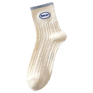 Automne hiver nouvelles femmes équipage chaussettes frais doux polyvalent dessin animé lettre ours absorbant la sueur décontracté fabricant Stock en gros - Product Image 5