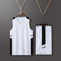Conjunto de Uniforme de Baloncesto Suave, Personalizado con Impresión, 100% Poliéster, Transpirable, Absorbente de Humedad, para Jóvenes y Hombres, Ropa Deportiva para Equipos, al por Mayor