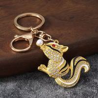 Porte-clés mousqueton UV en alliage émaillé avec strass, motif écureuil mignon, breloque de sac en perles, décoration de clé de voiture, petit cadeau, vente en gros
