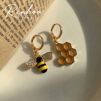 RINHOO Boucles d'oreilles créoles pendantes abeille en émail et strass, couleur or, pour femmes et filles, bijoux fantaisie insecte, cadeau
