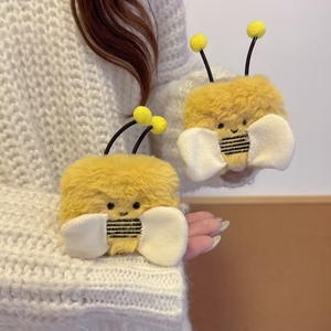 Funda Protectora de Peluche para <span class=keywords><strong>AirPods</strong></span> 1 2 3 <span class=keywords><strong>4</strong></span> <span class=keywords><strong>Pro</strong></span> 2 3 <span class=keywords><strong>Max</strong></span>, para Mujeres y Chicas, Cálida y Suave - Product Image 3