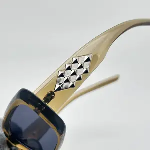 Customized Cheap Classic Vintage Fashion Sun Glasses Luxury Designer Driving Travel Sunglasses