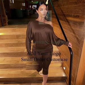 Top da yoga e allenamento a maniche lunghe con scollo a V da donna, adatto per lo shopping, la corsa e le attività fitness. - Product Image 3