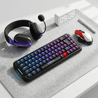 Teclado Mecánico para Juegos DarkBeacon Blade 68, Diseño Español, ISO DB, Interruptores Rojos Neon, USB-C, RGB, Intercambiables en Caliente, Montaje Gasket, Resistente a Derrames